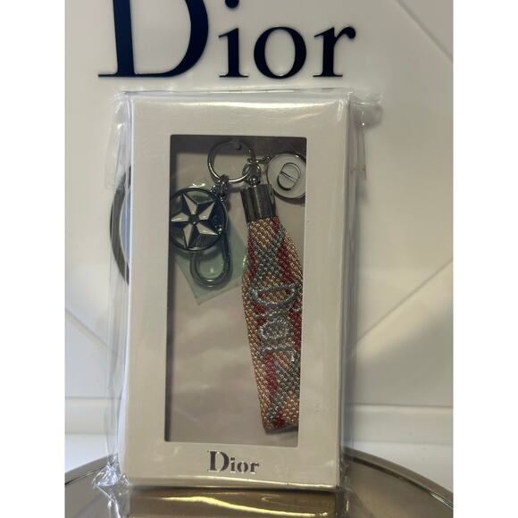 Dior Friendship Keychain Bag Charm Key Ring - Limited Edition - NEW in BOX - Picture 2 of 3